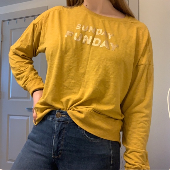 Sunday Funday Top - Picture 1 of 7